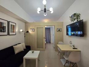 1BR Condotel w Balcony SM Light Residences - LT07